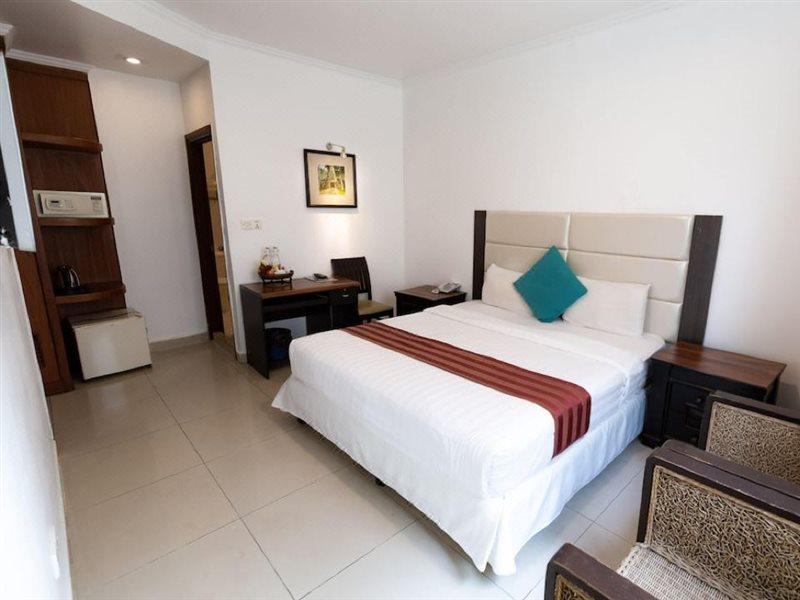 City Centre Hotel Phnom Penh Zewnętrze zdjęcie