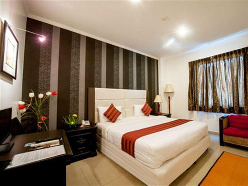 City Centre Hotel Phnom Penh Zewnętrze zdjęcie