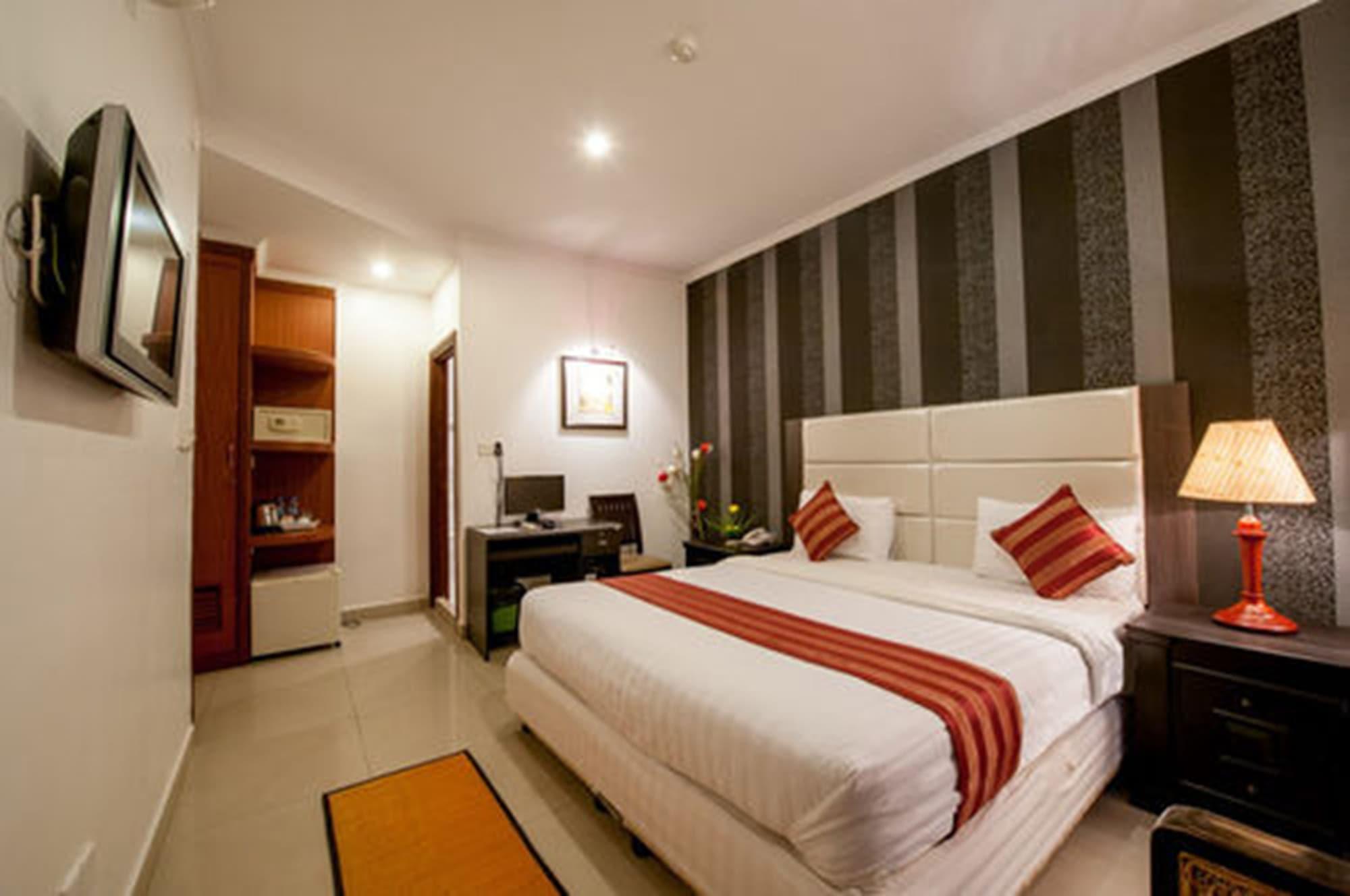 City Centre Hotel Phnom Penh Zewnętrze zdjęcie