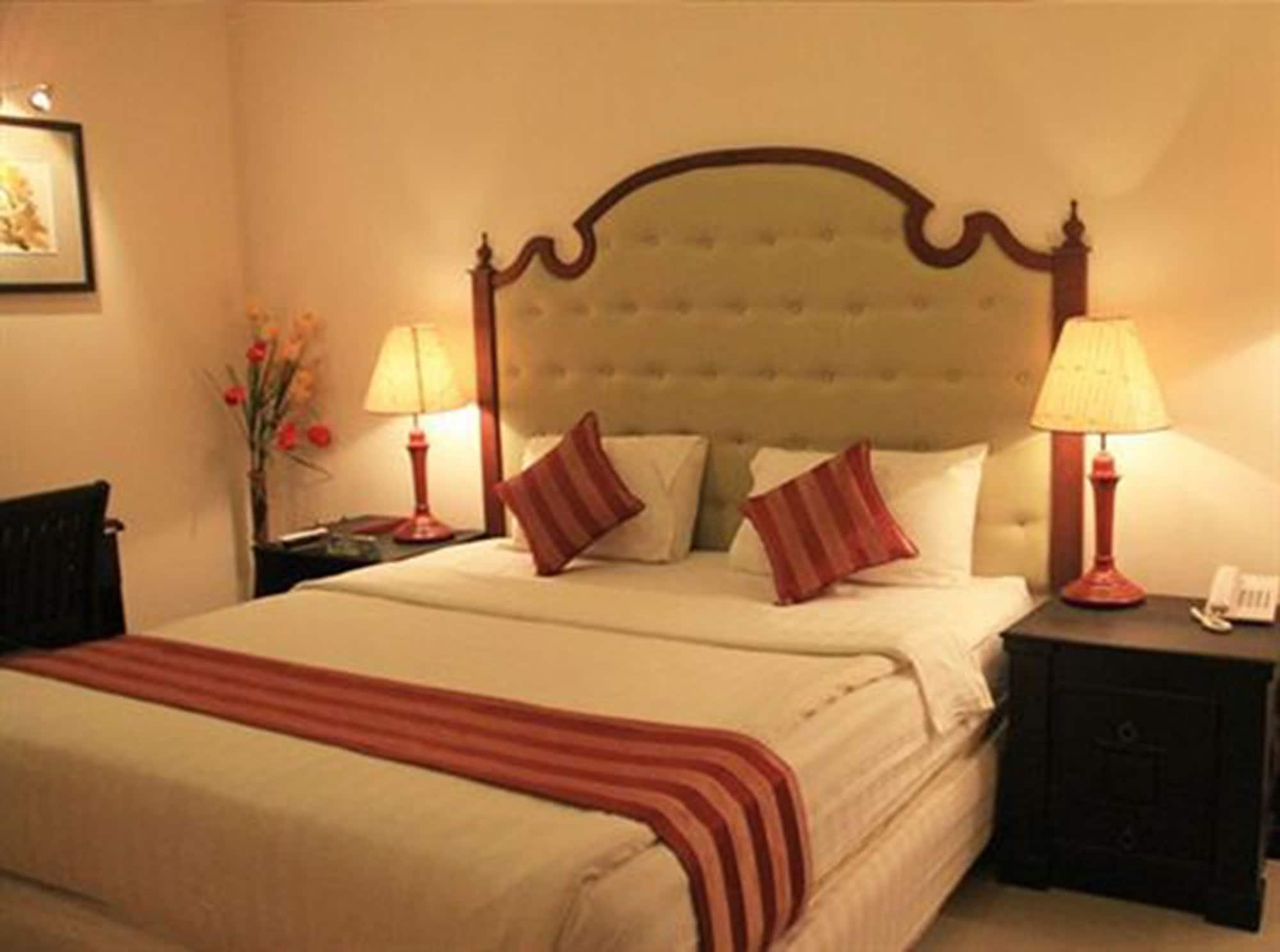 City Centre Hotel Phnom Penh Zewnętrze zdjęcie