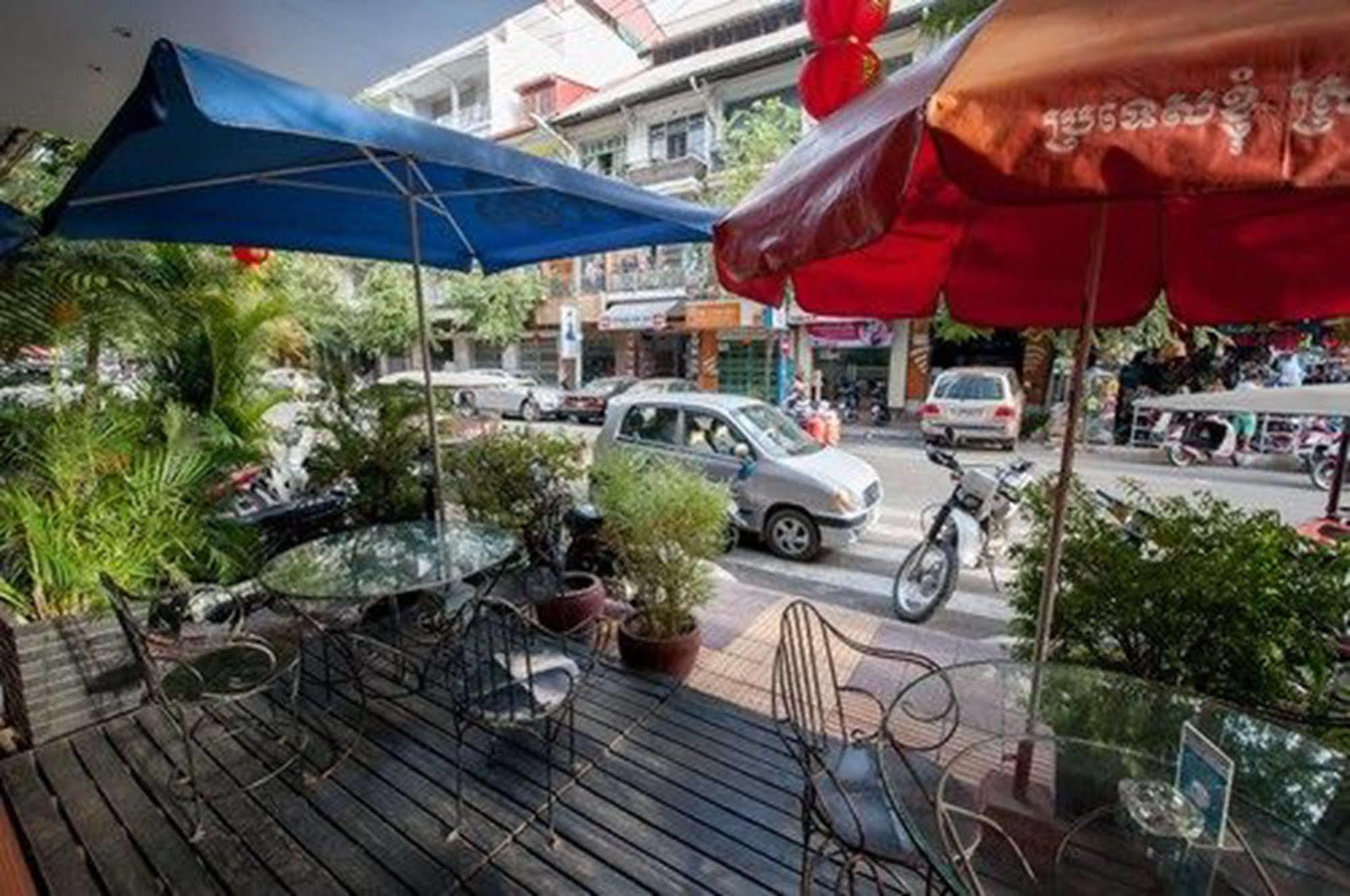 City Centre Hotel Phnom Penh Zewnętrze zdjęcie